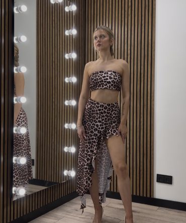 Dviejų Dalių Leopardinė Suknelė
